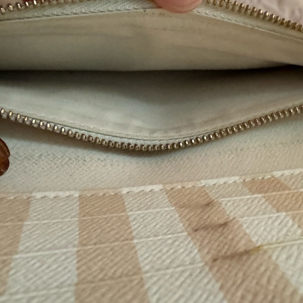 Louis Vuitton Limited Edition Zip Around Long Organizer - Picture 3 of 7